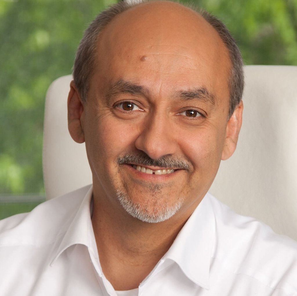 Prof. h.c. mult.* Dr. med. Amir-Mobarez Parasta, MUNICH EYE Augenzentrum München Prof. h.c. mult.* Dr. med. Amir-Mobarez Parasta, MUNICH EYE Augenzentrum München